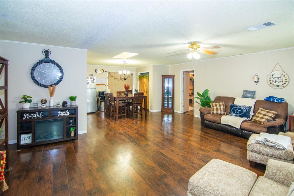 1909 4th Street Property Photo 4