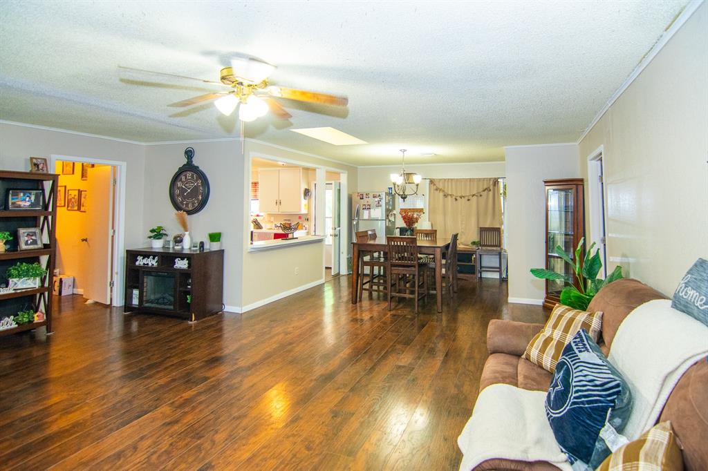 1909 4th Street Property Photo 5