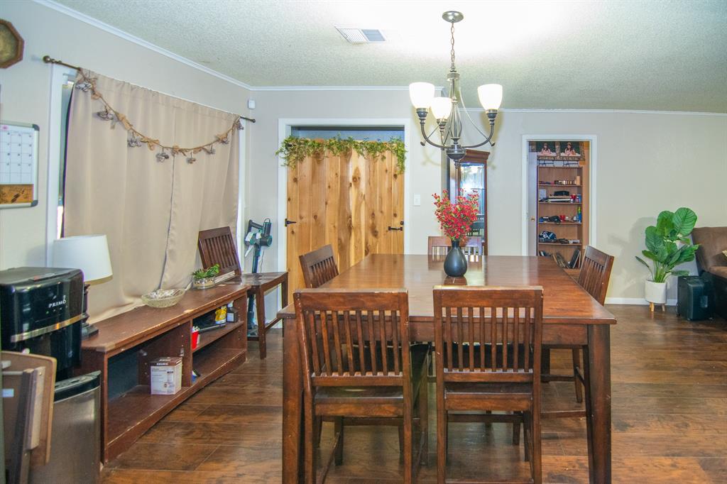 1909 4th Street Property Photo 8