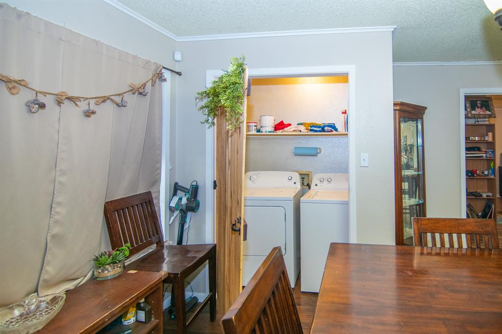 1909 4th Street Property Photo 9