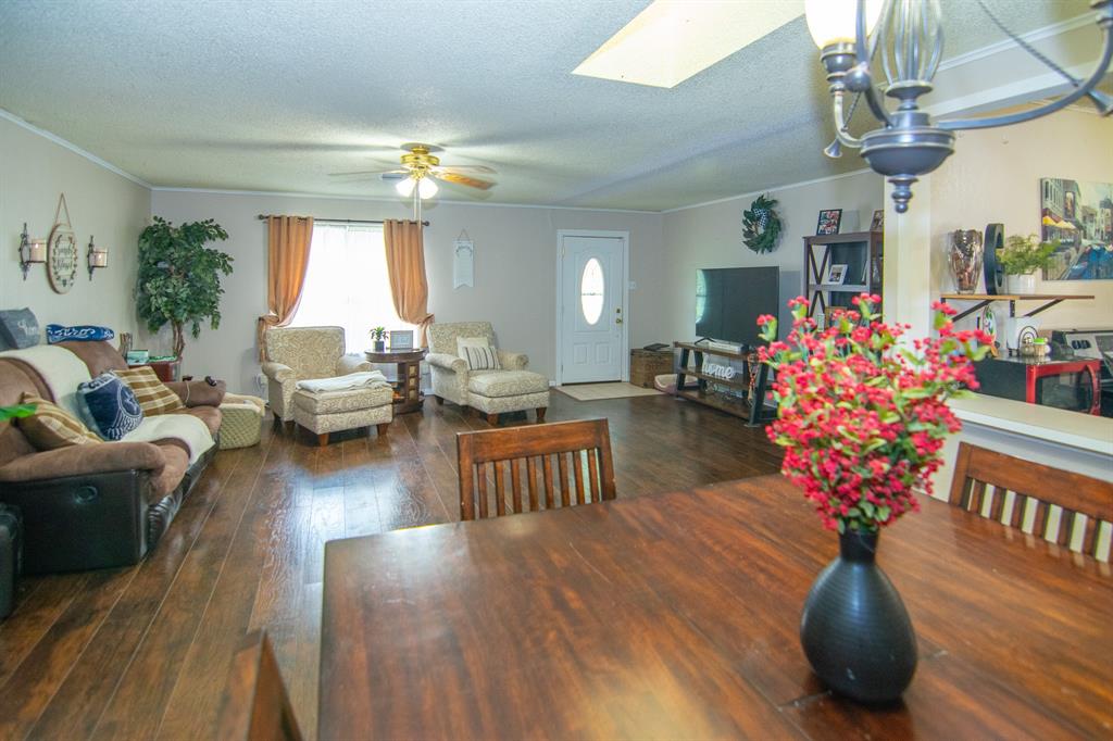 1909 4th Street Property Photo 10
