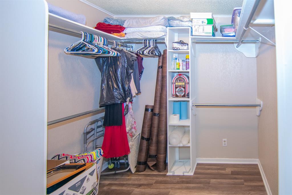 1909 4th Street Property Photo 13