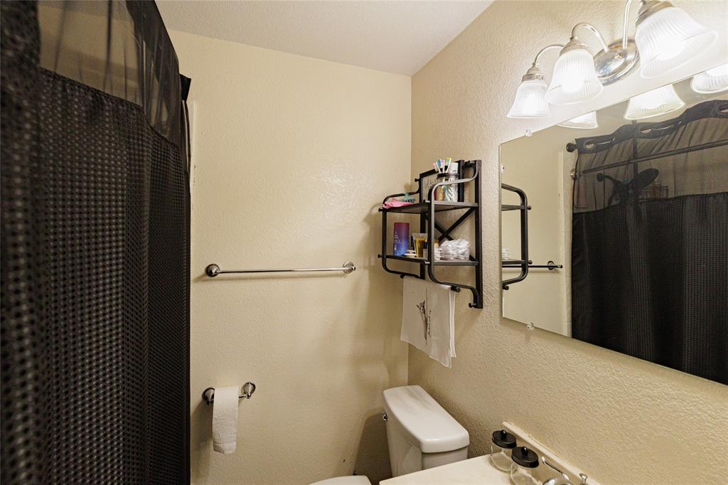 4594 Fm 678 Property Photo 8