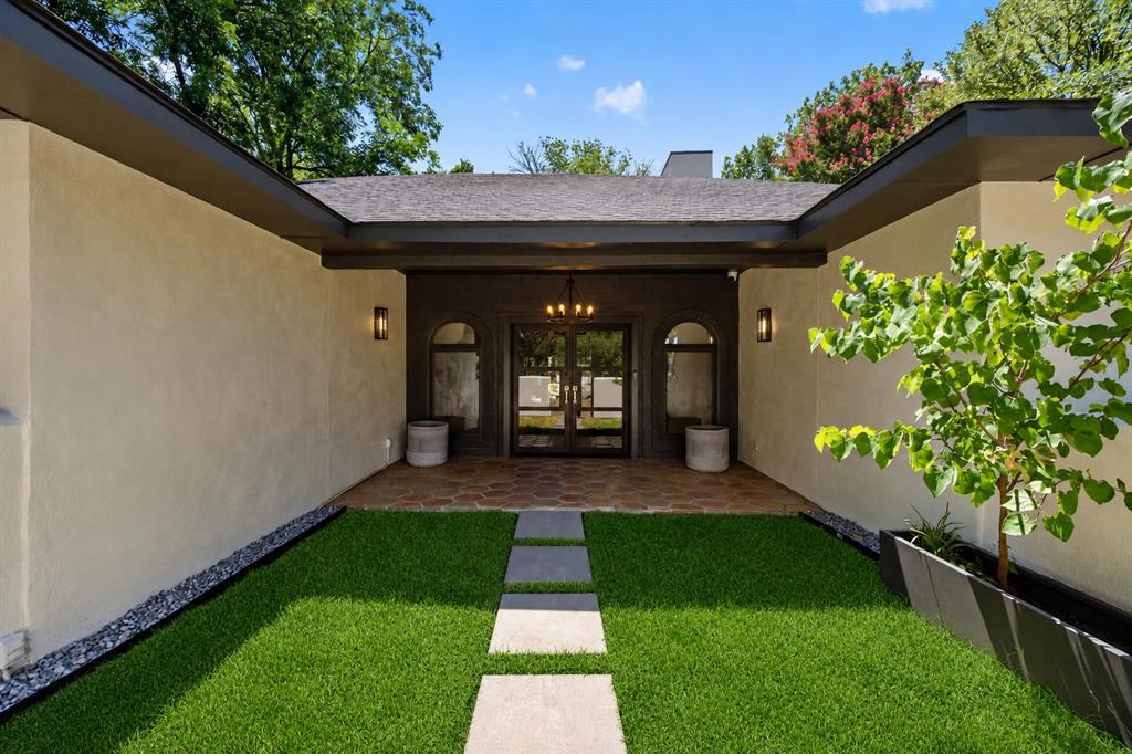 3713 Granada Trail Property Photo 3