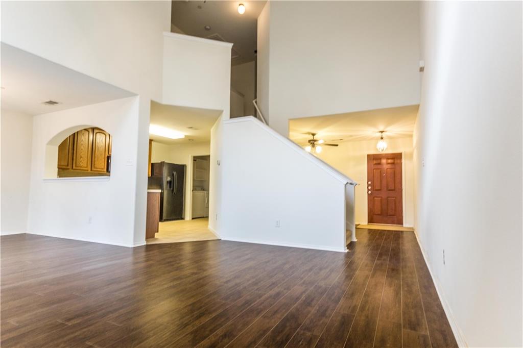10371 Darkwood Drive Property Photo 3
