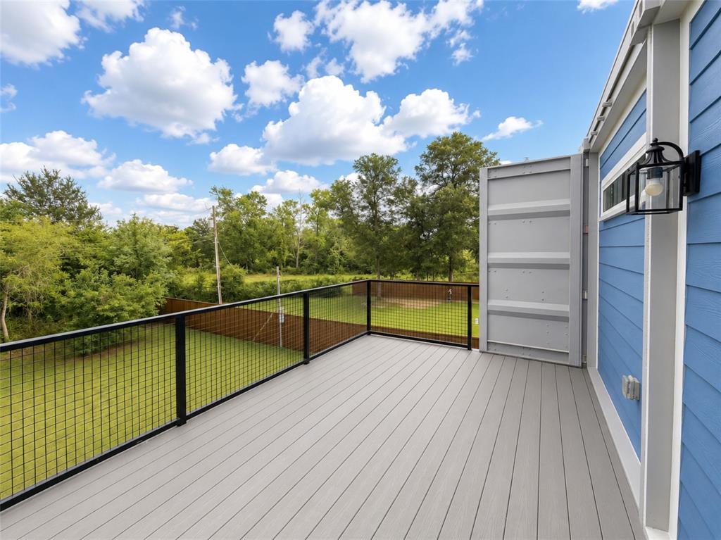 1224 Kennie Drive Property Photo 1