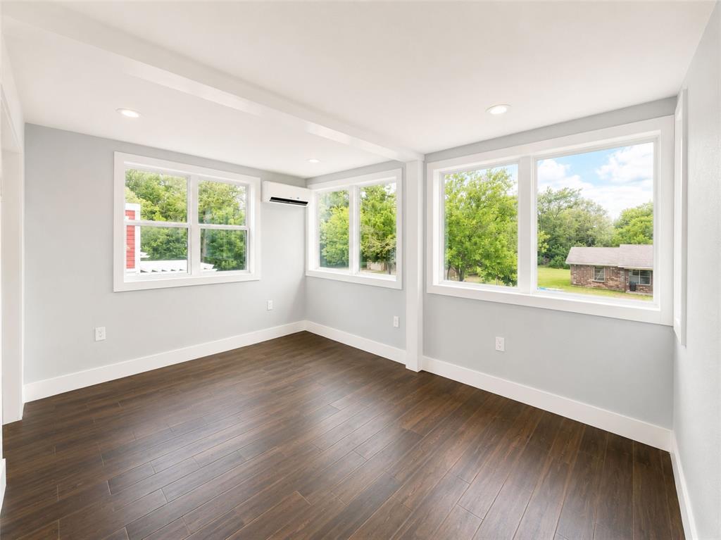 1224 Kennie Drive Property Photo 12