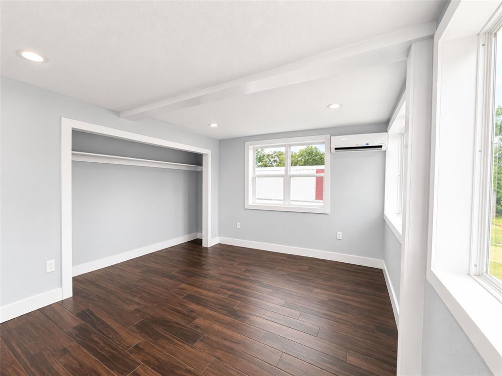 1224 Kennie Drive Property Photo 14