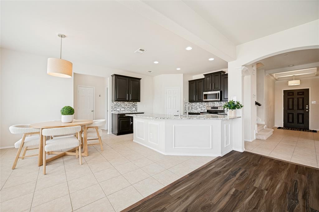 5117 Sweetgum Court Property Photo 8