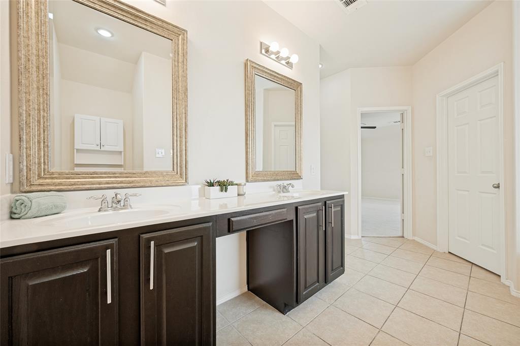 5117 Sweetgum Court Property Photo 18