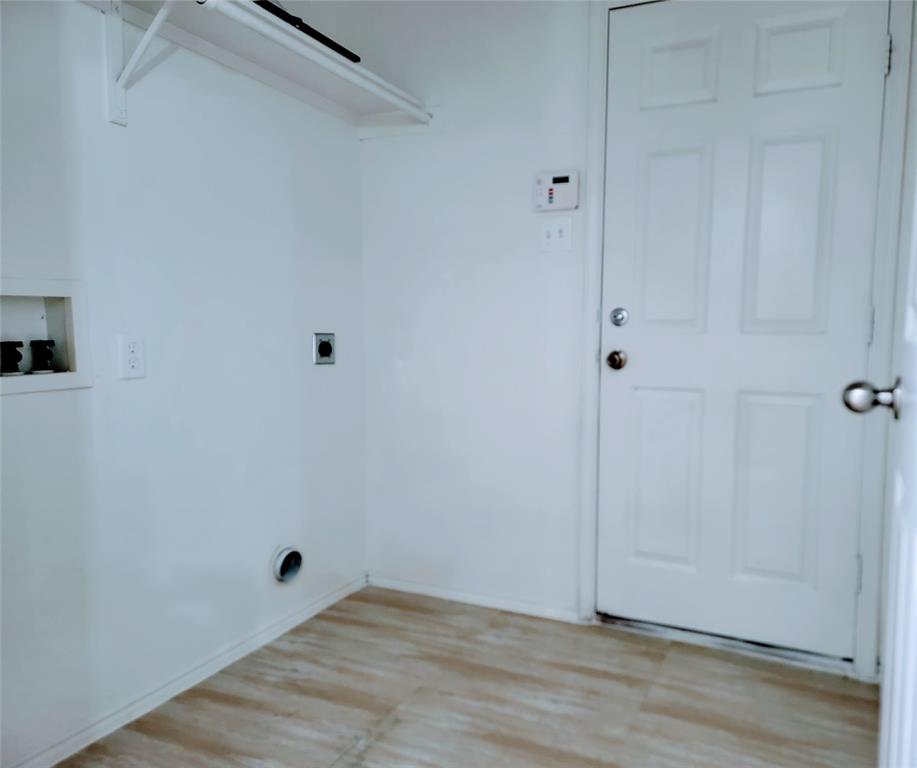 8033 Summer Stream Drive Property Photo 15