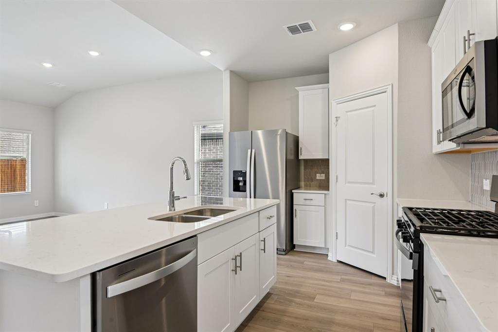 3518 Bastrop Drive Property Photo 4