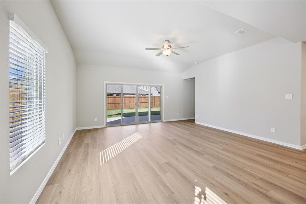 1720 Gardendale Hollow Lane Property Photo 13