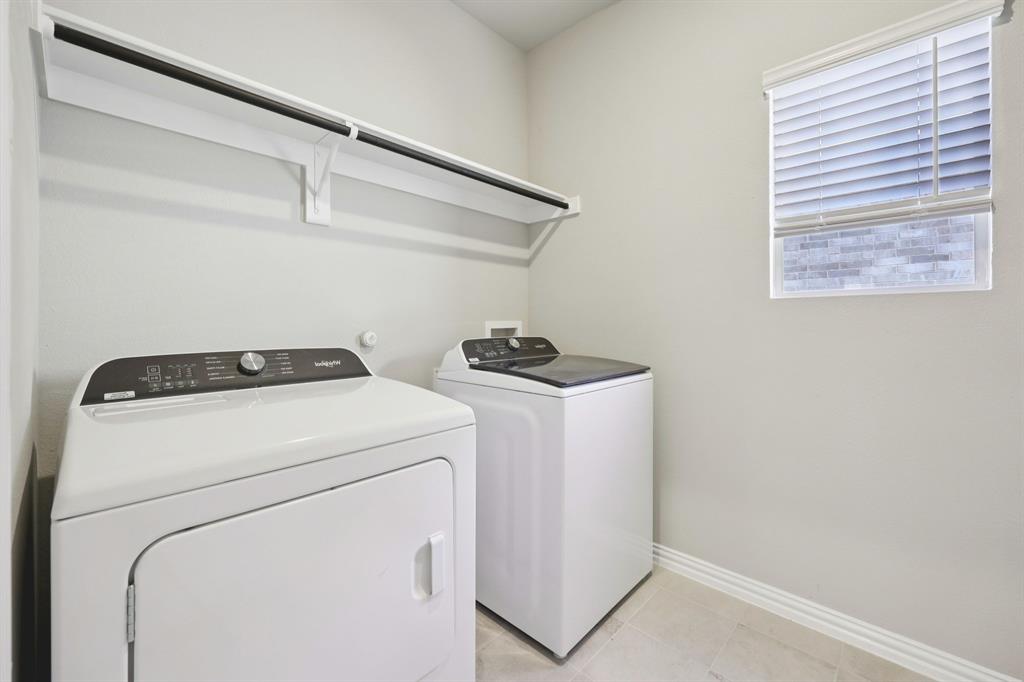 1720 Gardendale Hollow Lane Property Photo 16