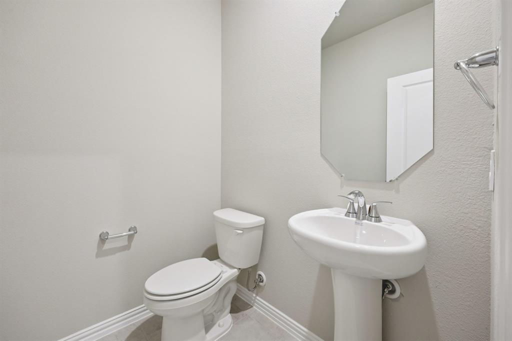 1720 Gardendale Hollow Lane Property Photo 17