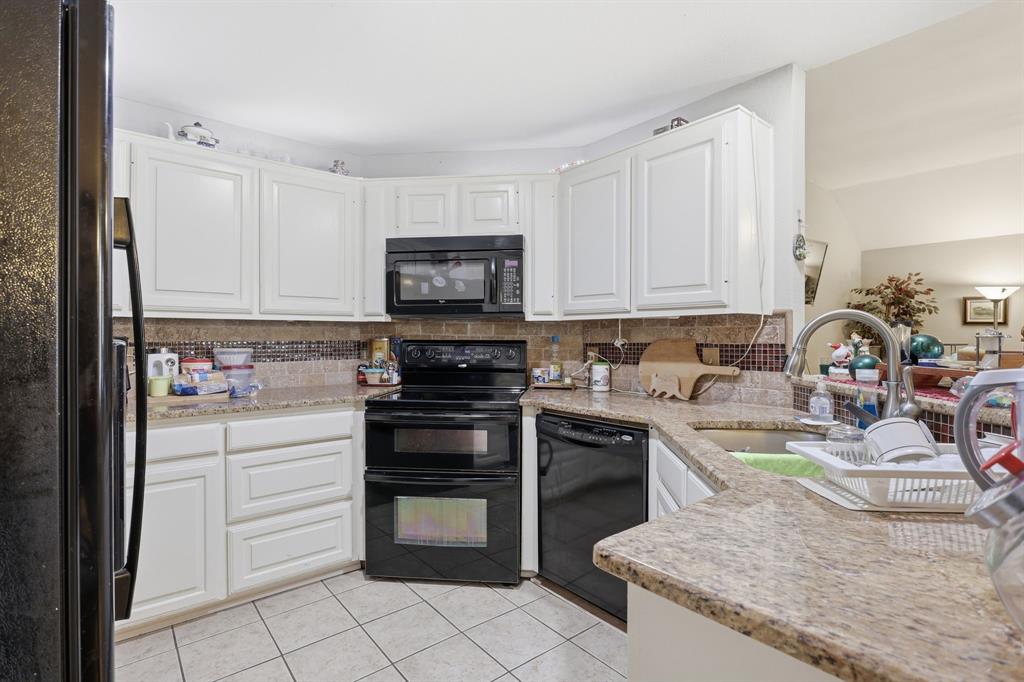 19007 White Bluff Drive Property Photo 10