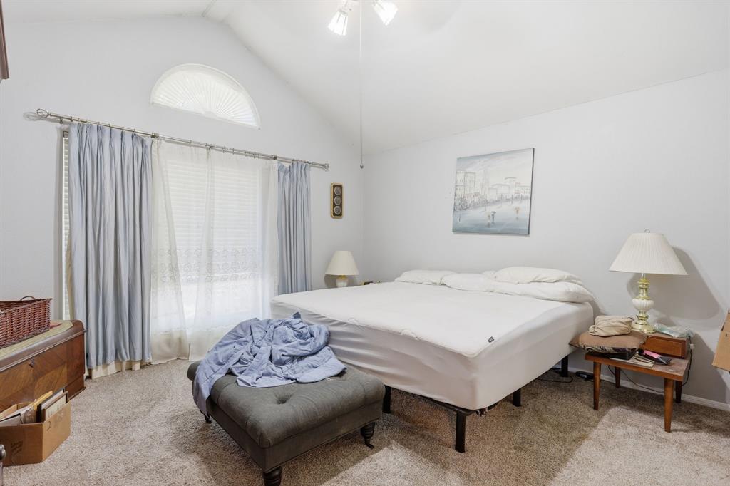 19007 White Bluff Drive Property Photo 13