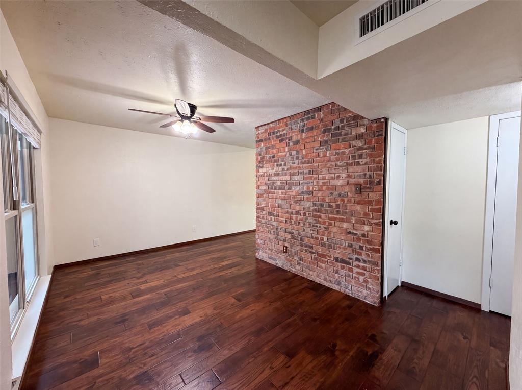 530 Shadowcrest Lane Property Photo 10
