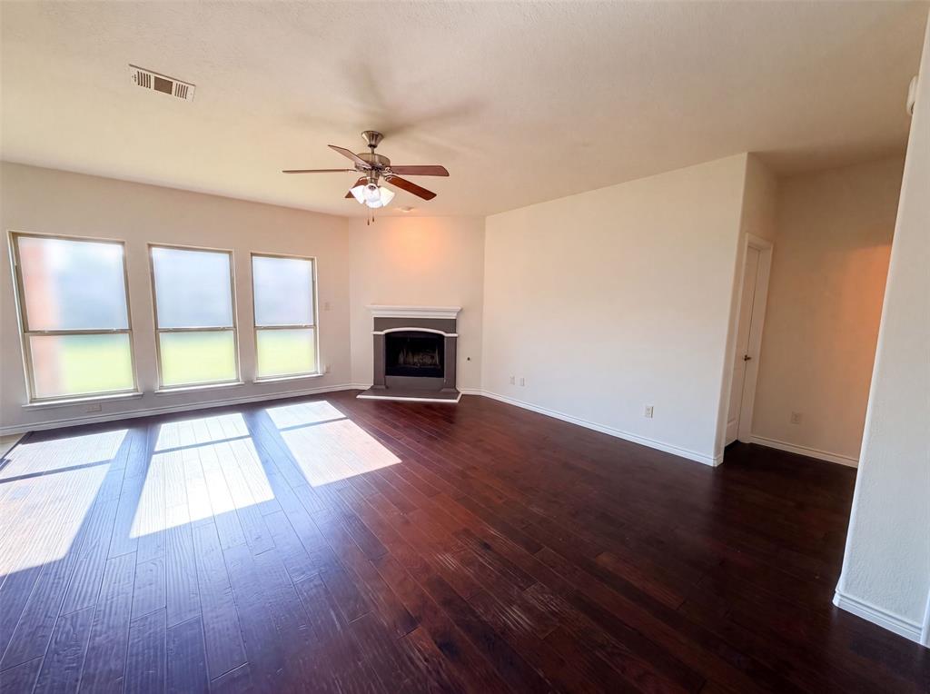1217 Maverick Lane Property Photo 7
