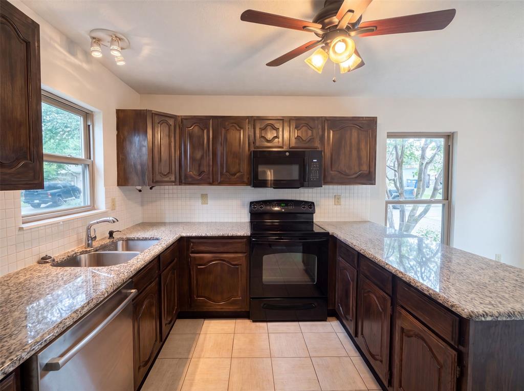 13324 Pandora Circle Property Photo 2