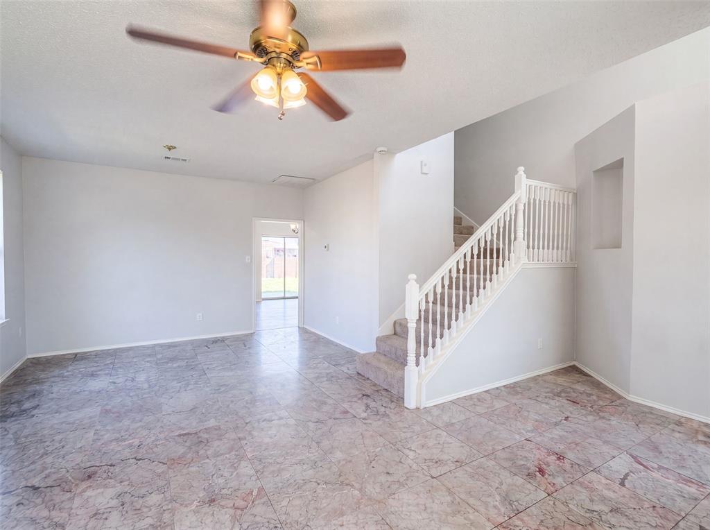 861 Pimernel Lane Property Photo 8