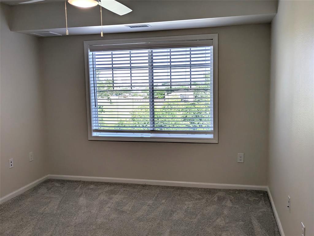 930 Stockton Drive 409 Property Photo 28
