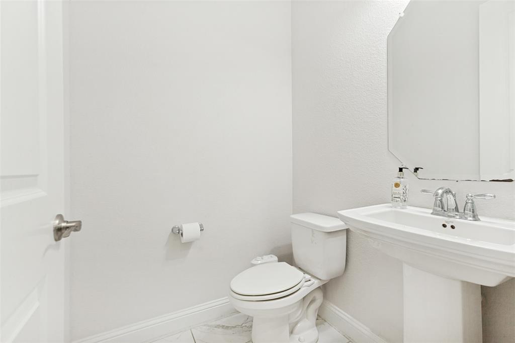 605 Ansley Way Property Photo 24