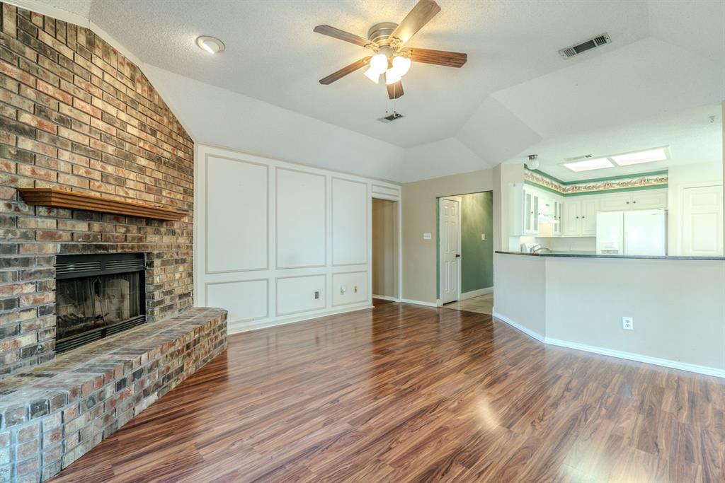 2119 Turf Club Drive Property Photo 6