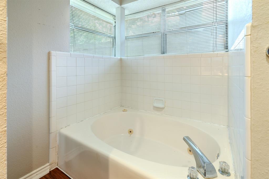 2119 Turf Club Drive Property Photo 16