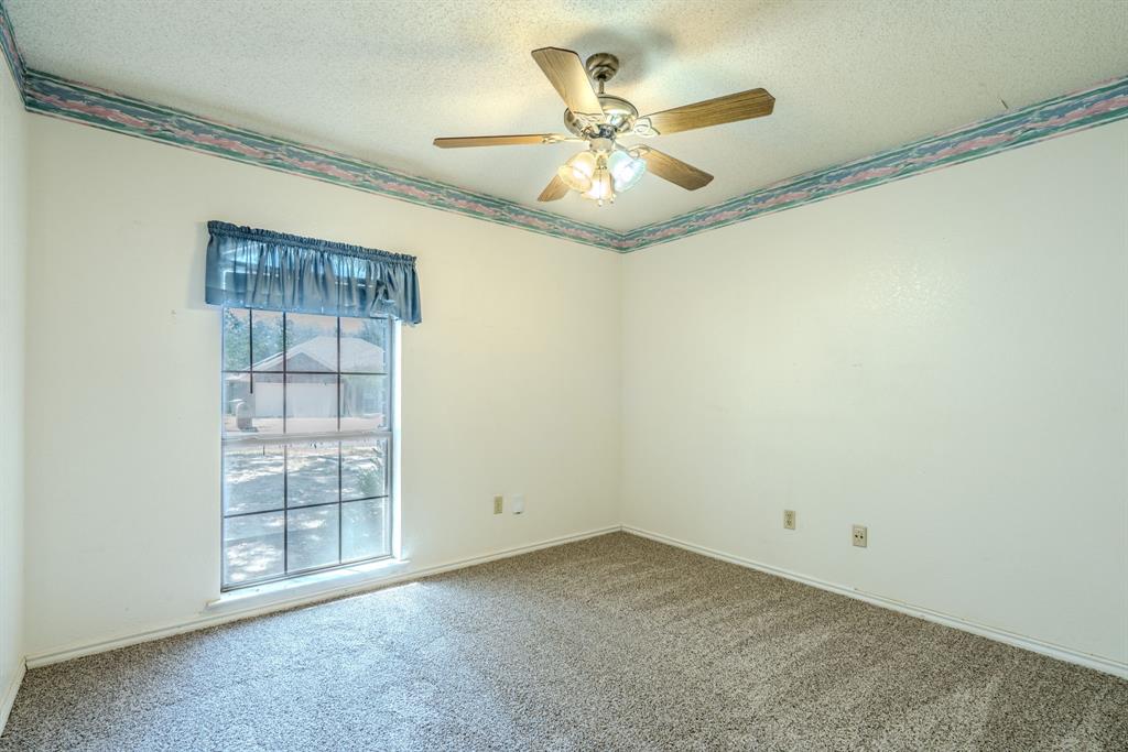 2119 Turf Club Drive Property Photo 17