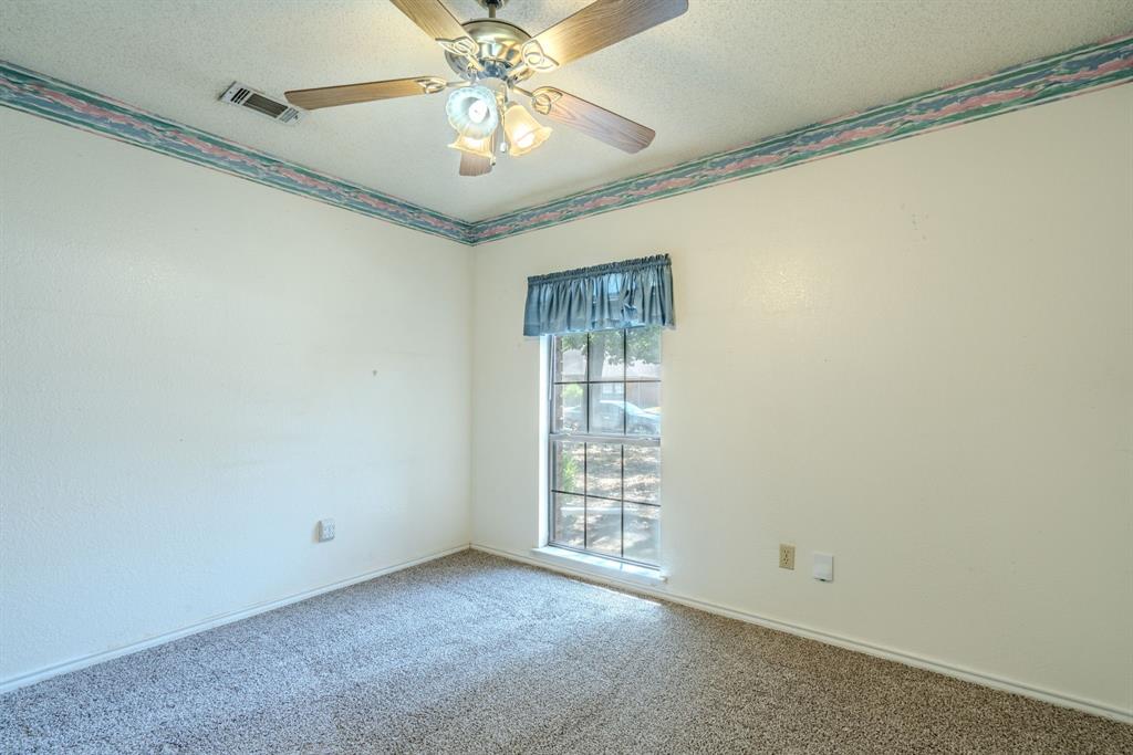 2119 Turf Club Drive Property Photo 18