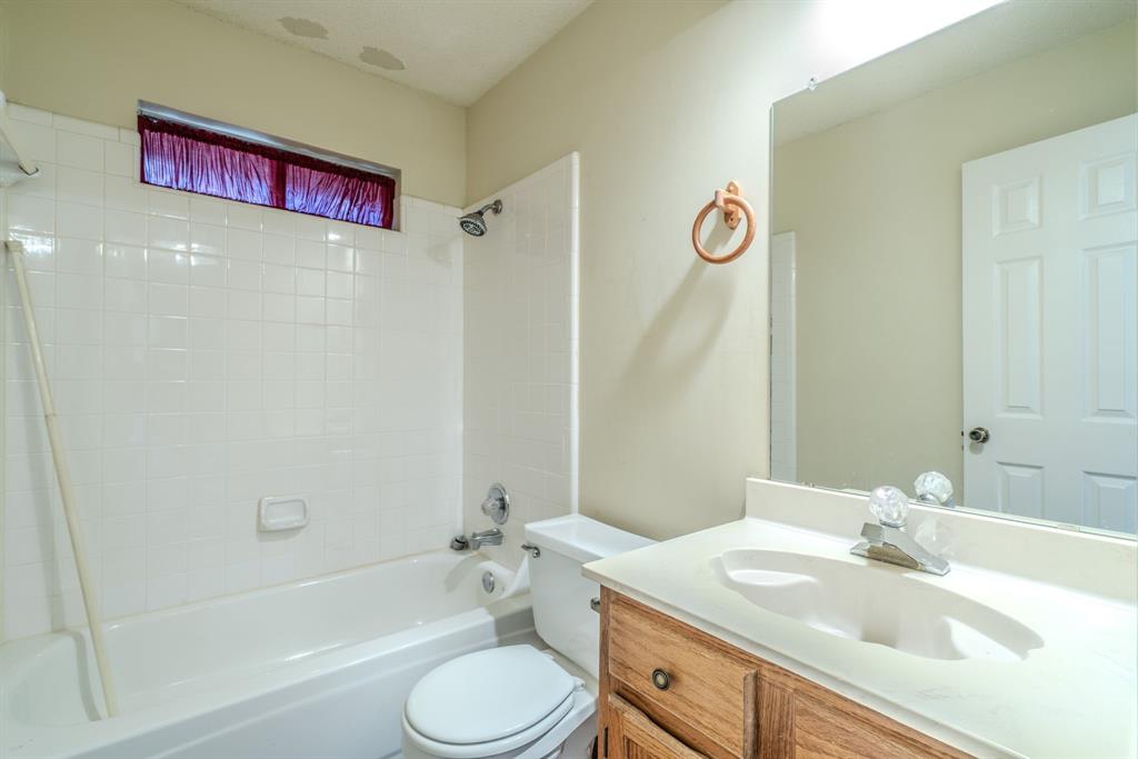 2119 Turf Club Drive Property Photo 19