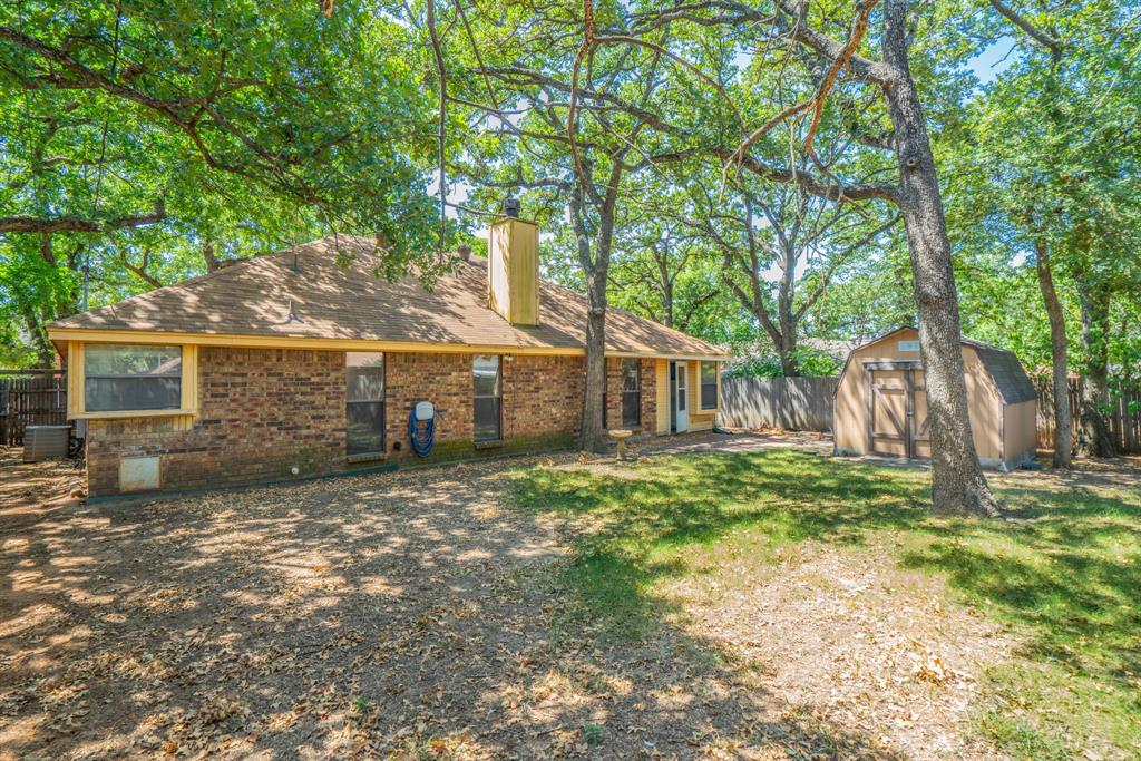 2119 Turf Club Drive Property Photo 22