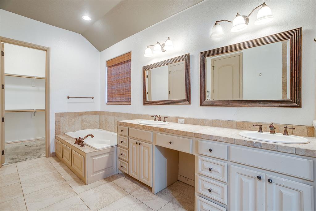 9704 Trinity Court Property Photo 21