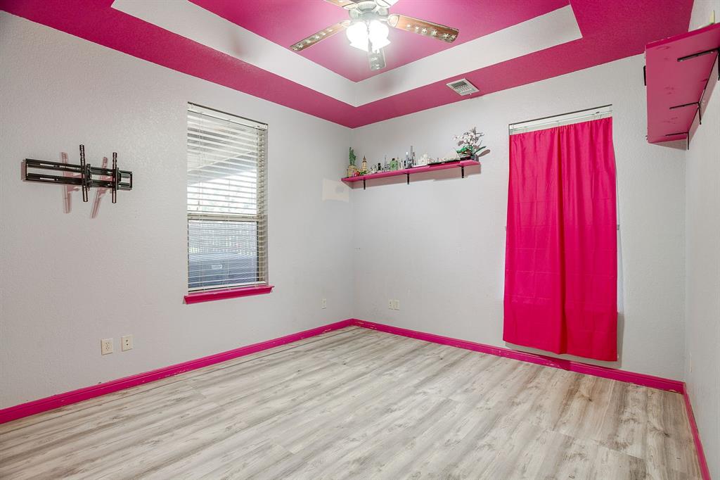 9704 Trinity Court Property Photo 27