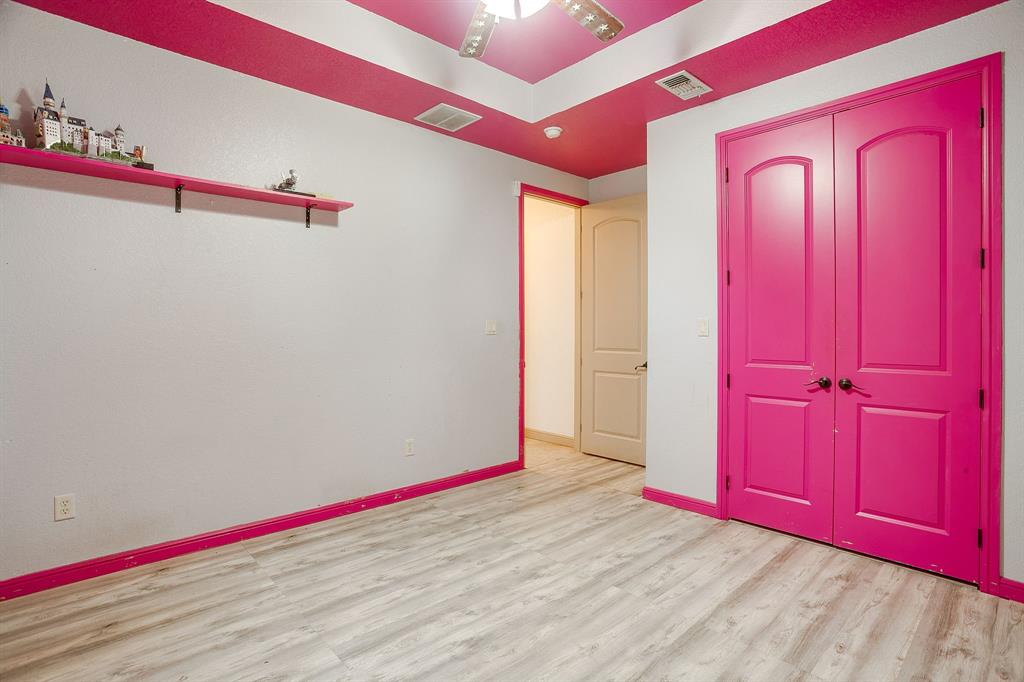 9704 Trinity Court Property Photo 28