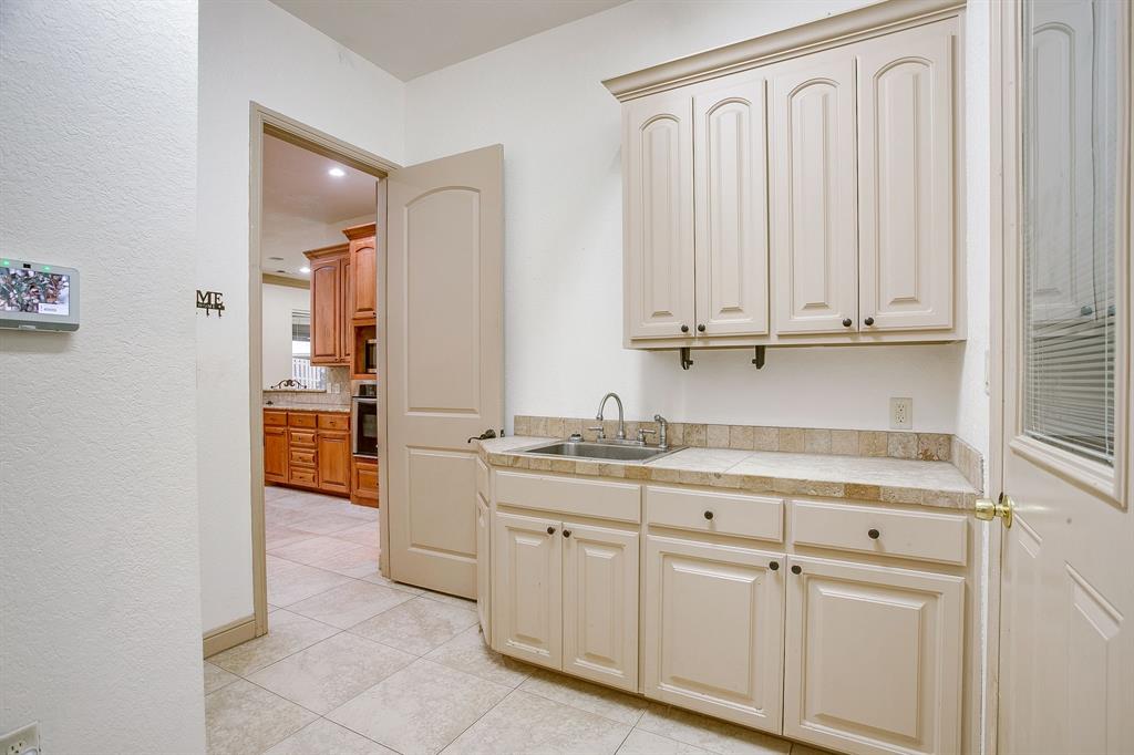 9704 Trinity Court Property Photo 33