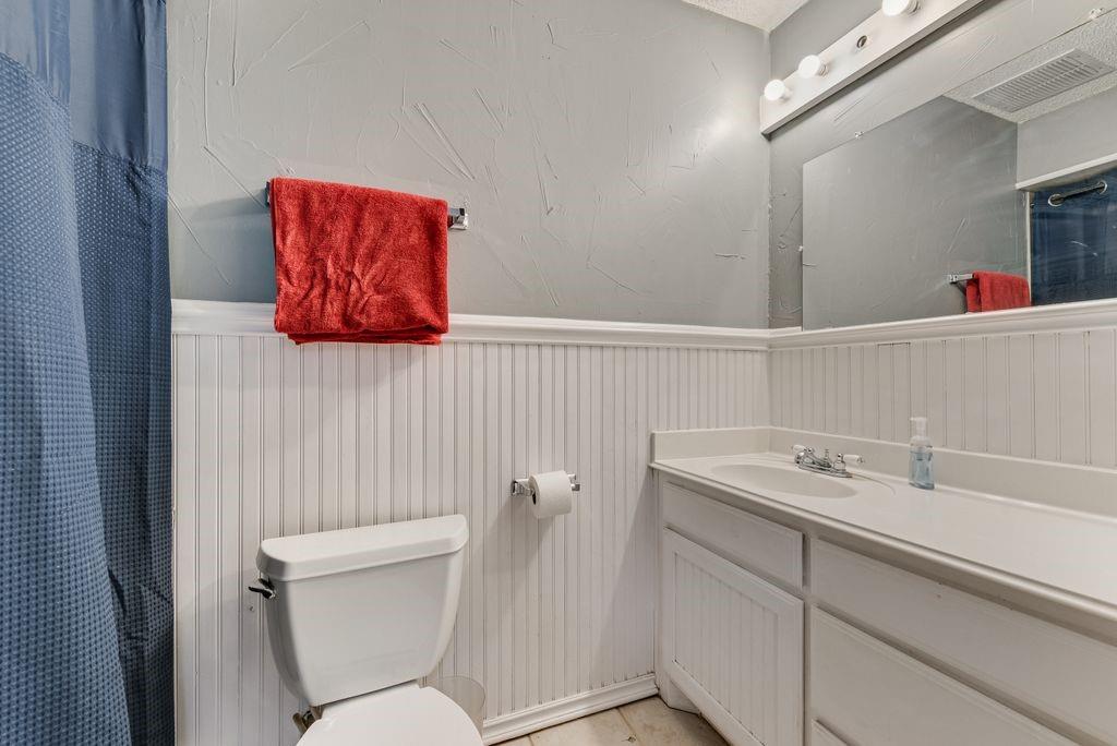 802 N Spears Street Property Photo 17
