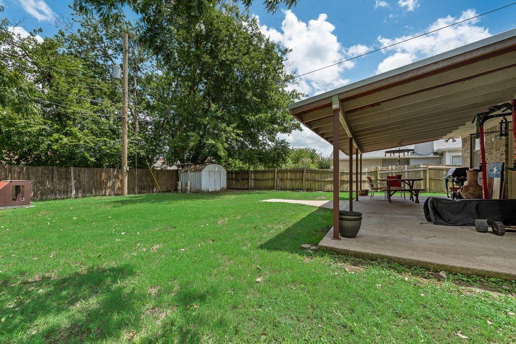 802 N Spears Street Property Photo 19
