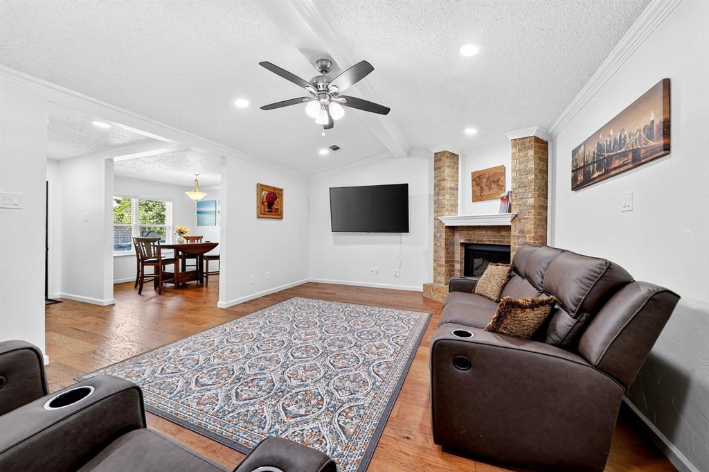 8248 Whitewing Drive Property Photo 3