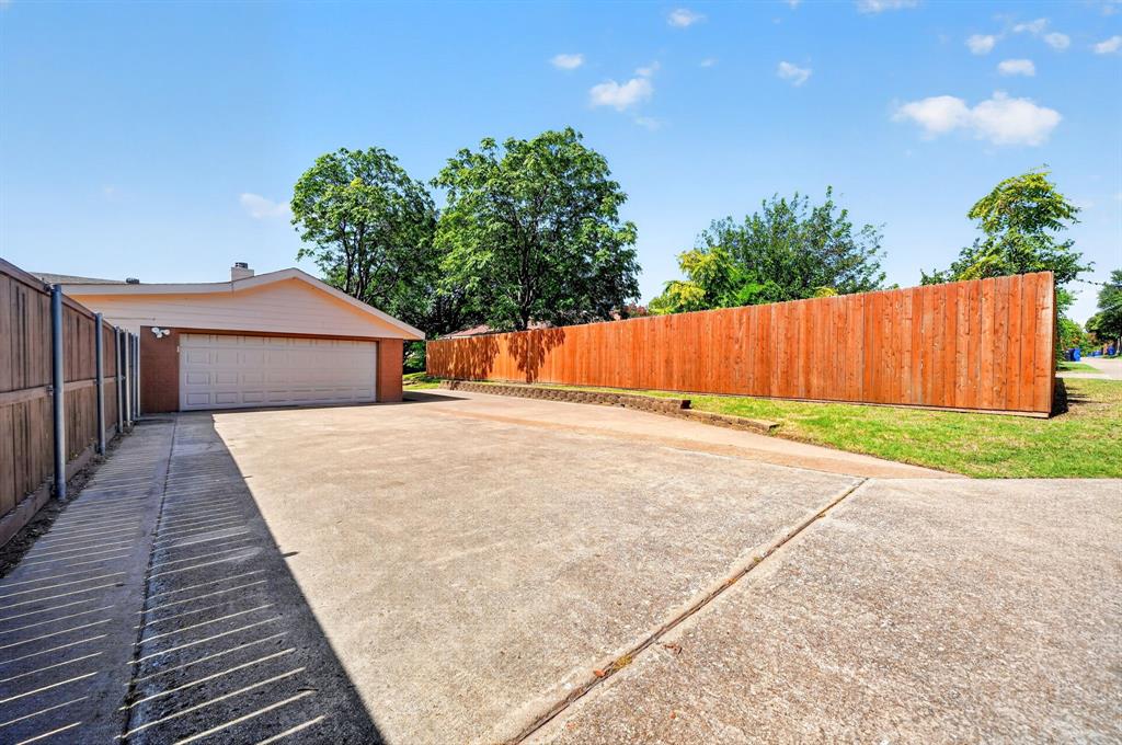 8248 Whitewing Drive Property Photo 28