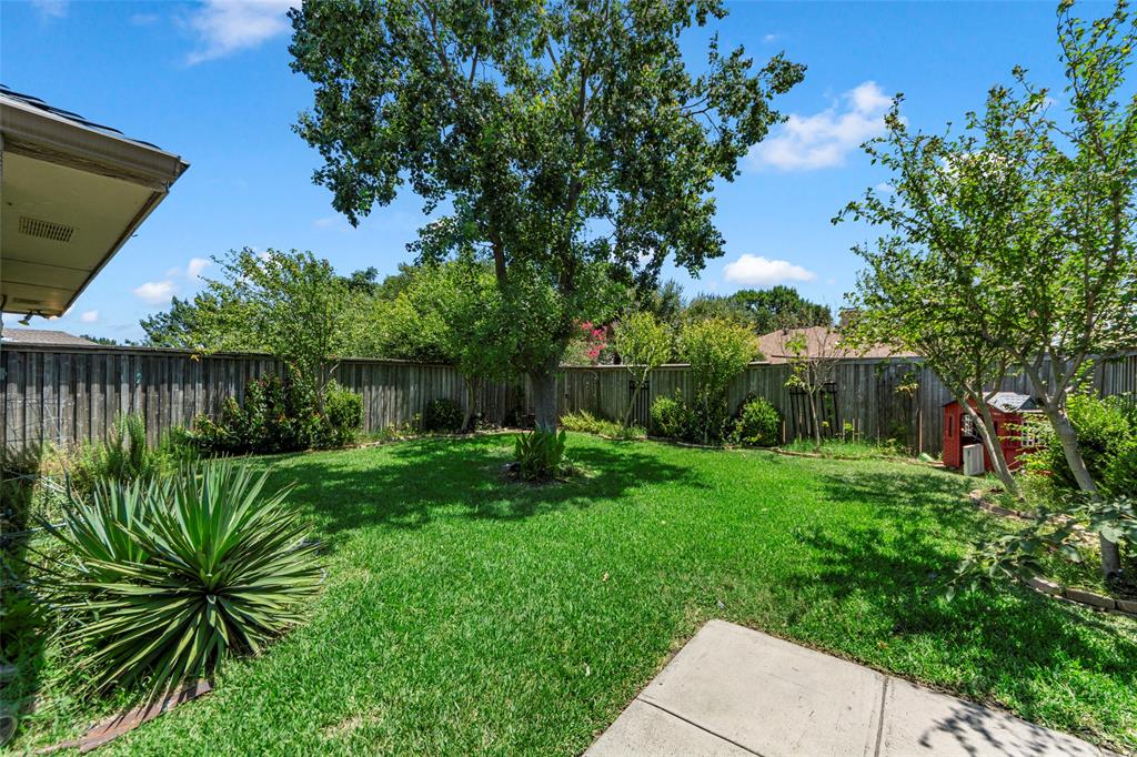 506 Willowcrest Drive Property Photo 5