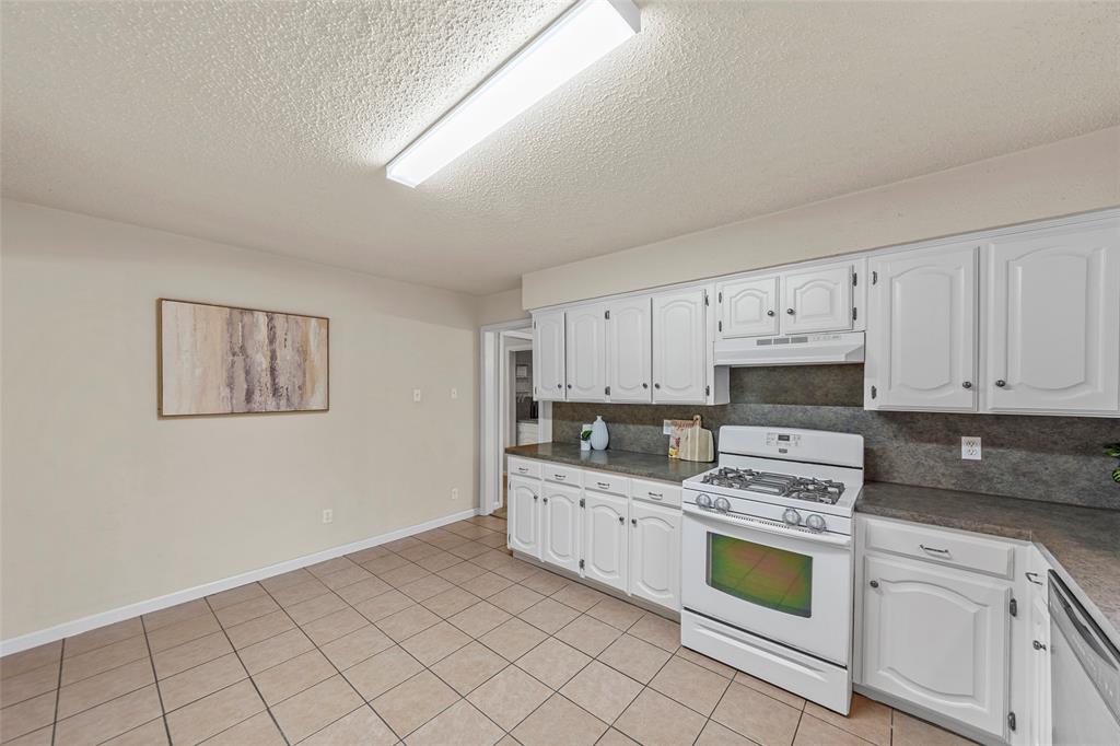 506 Willowcrest Drive Property Photo 17