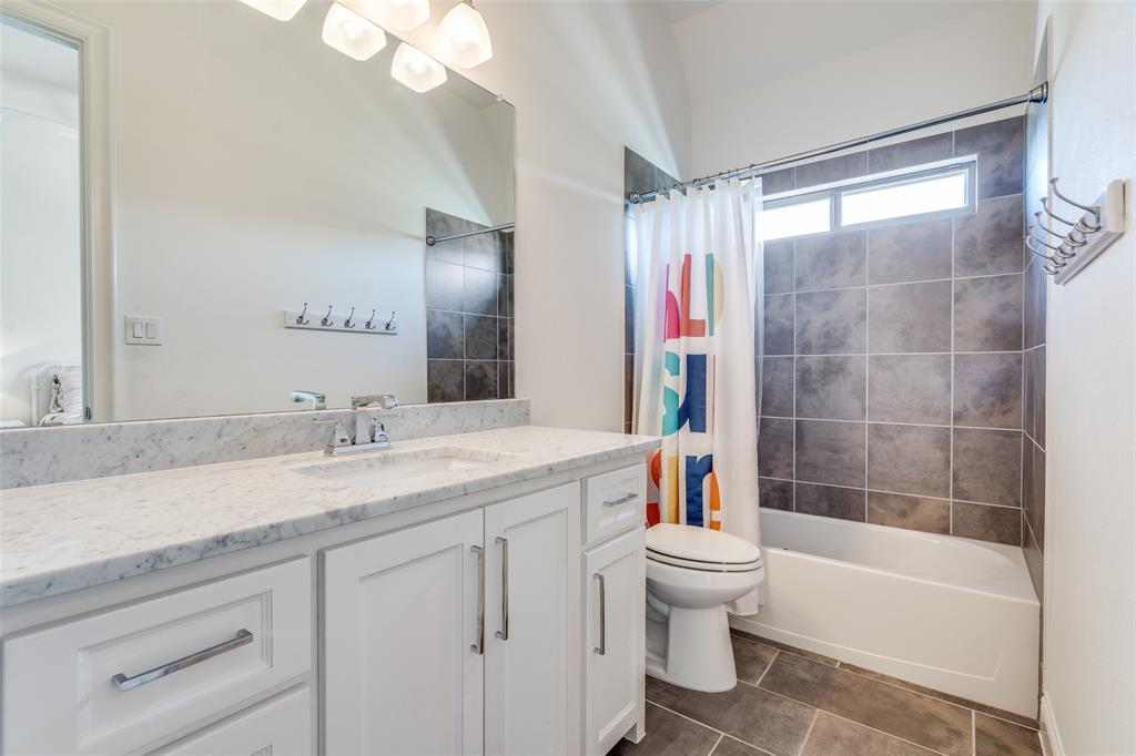 10215 Blackenhurst Lane Property Photo 33