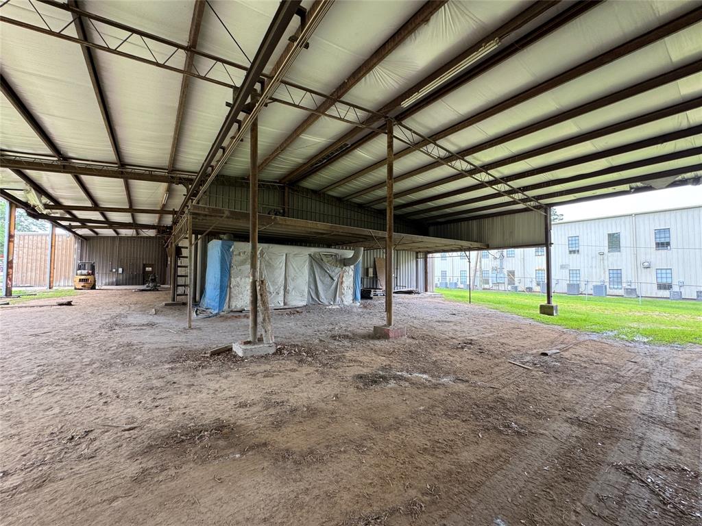 1208 S Chestnut Street Property Photo 10