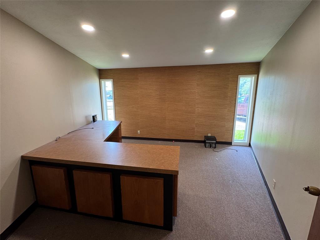 1208 S Chestnut Street Property Photo 27