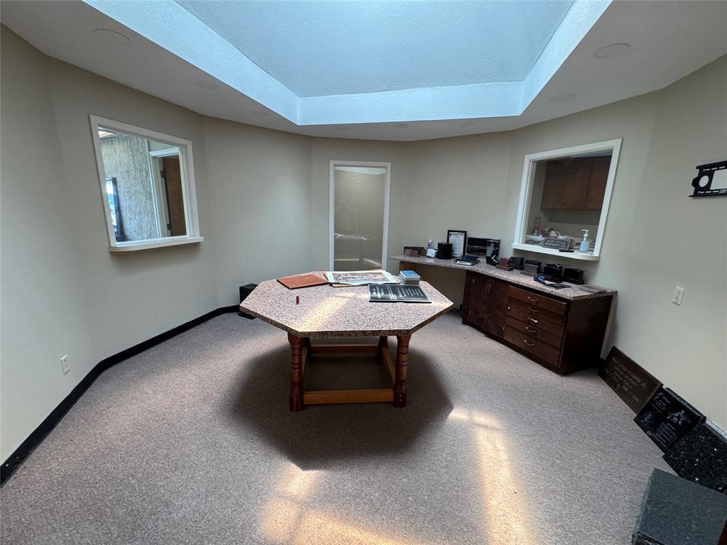1208 S Chestnut Street Property Photo 31