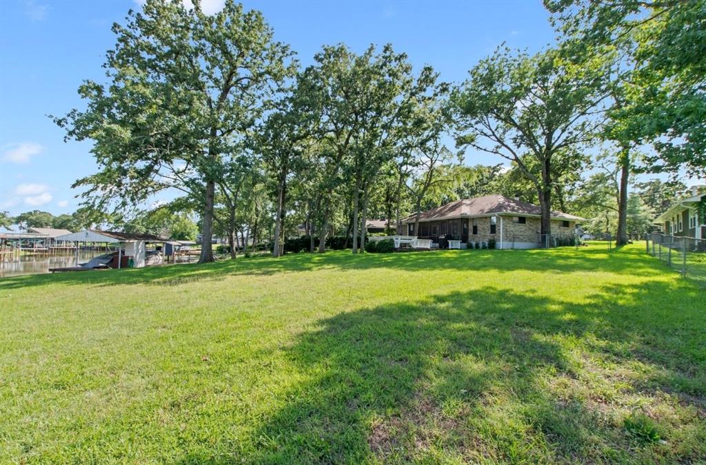 120 Los Peces Property Photo 1