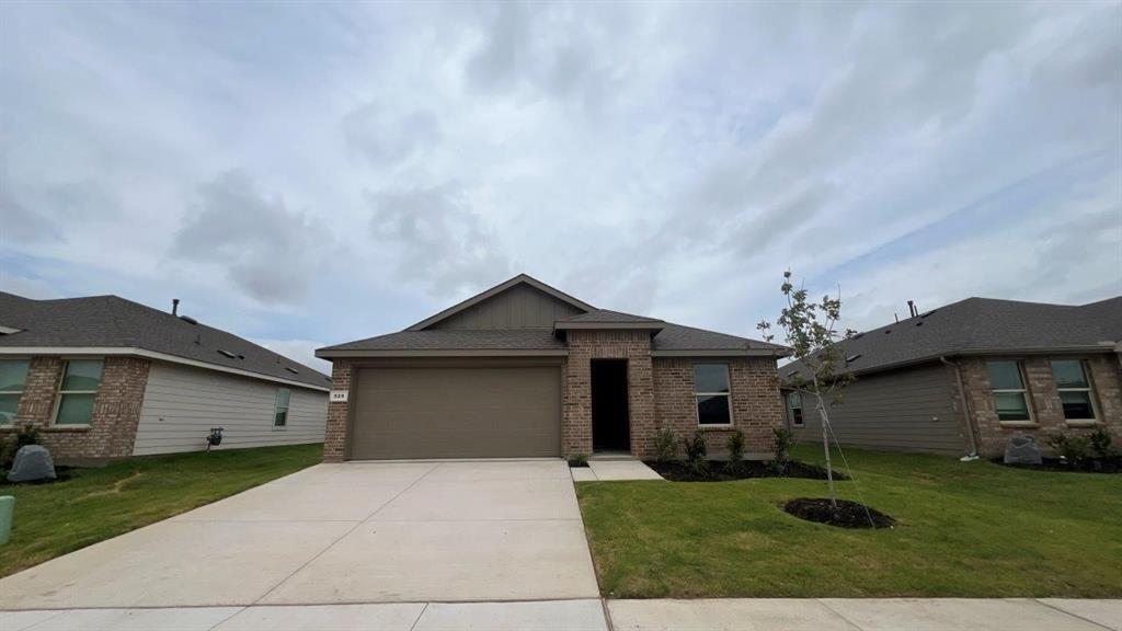 529 Babbling Brook Drive Property Photo 1