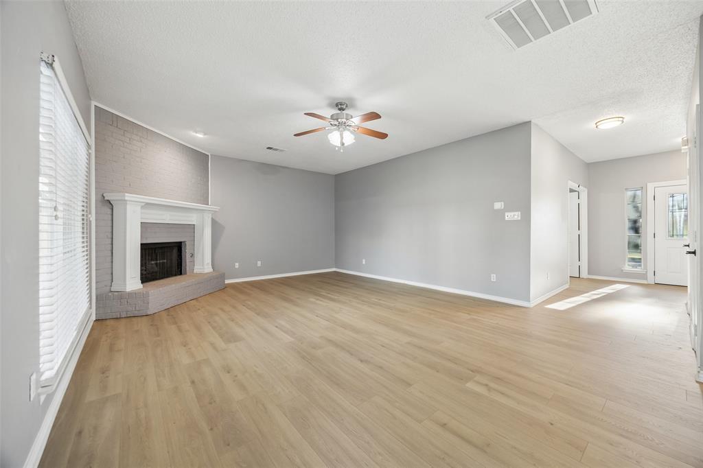 753 Summerfield Drive Property Photo 10